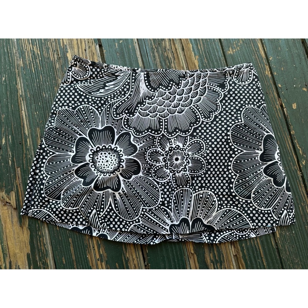 A. Byer Black White Floral Mini Skirt Size 5 Graphic Print Side Slit Retro Style